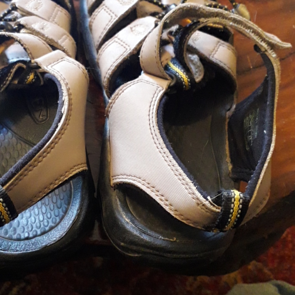 Keen Waterproof Velcro Sandals - Picture 6 of 7
